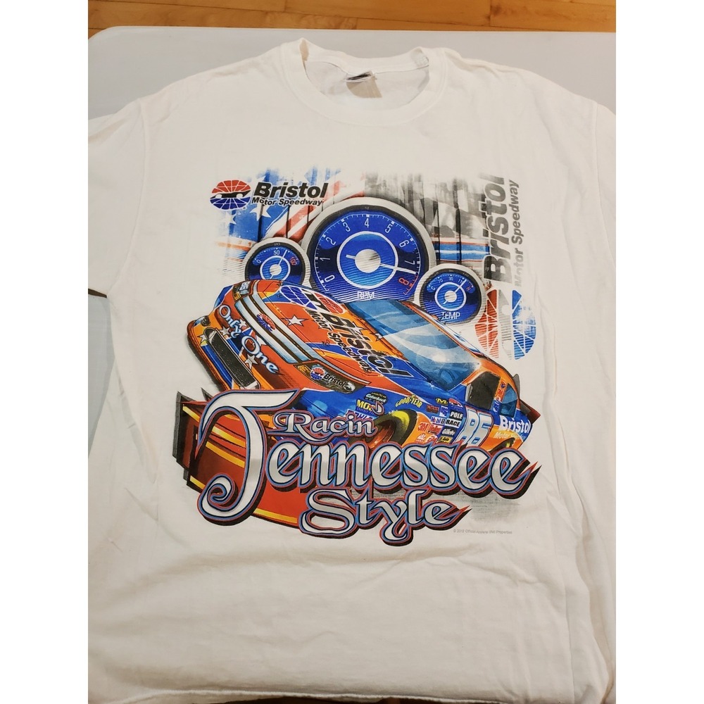 Gildan Bristol Motor Speedway Racin Tennessee Style White Graphic T-Shirt Large